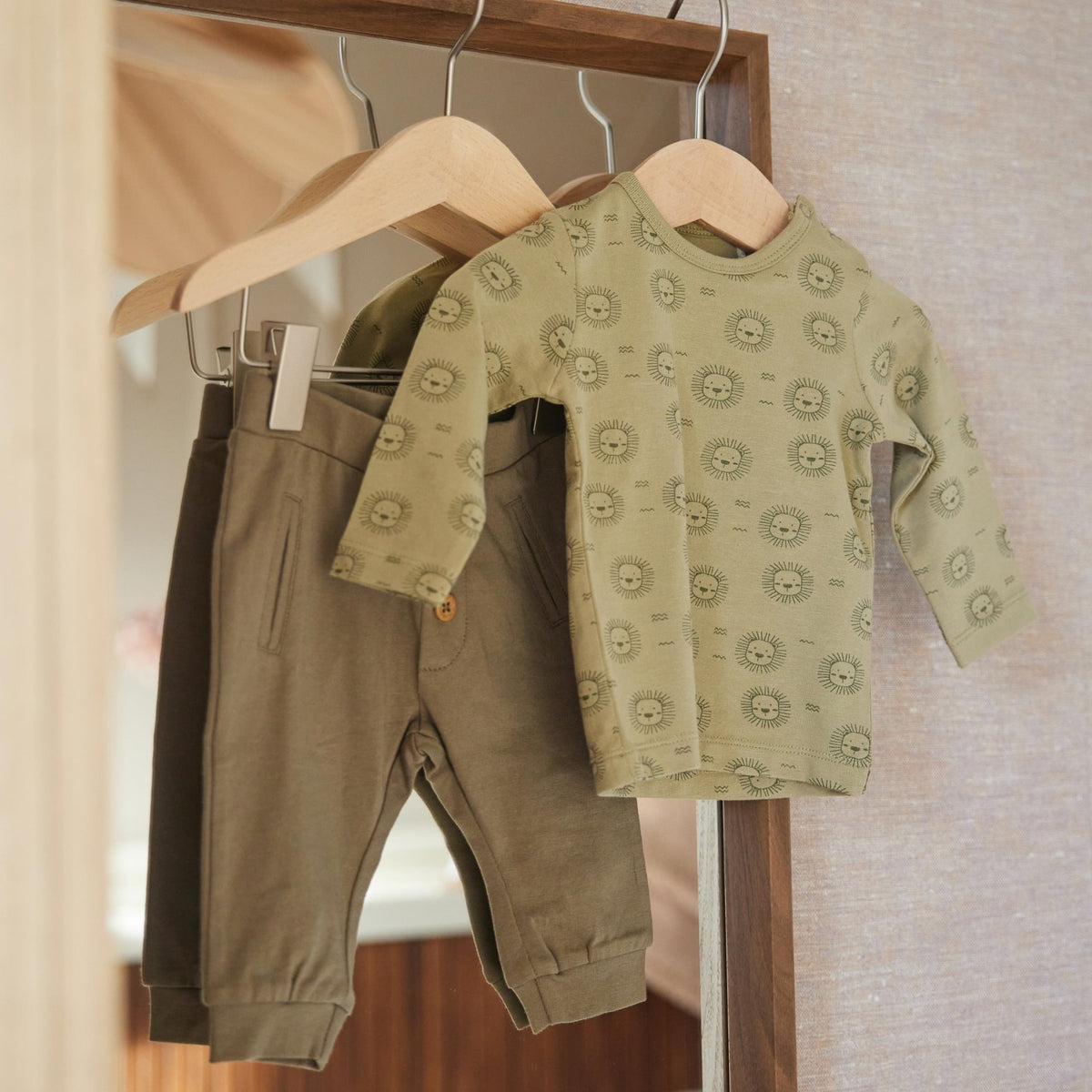 Dirkje Trousers green