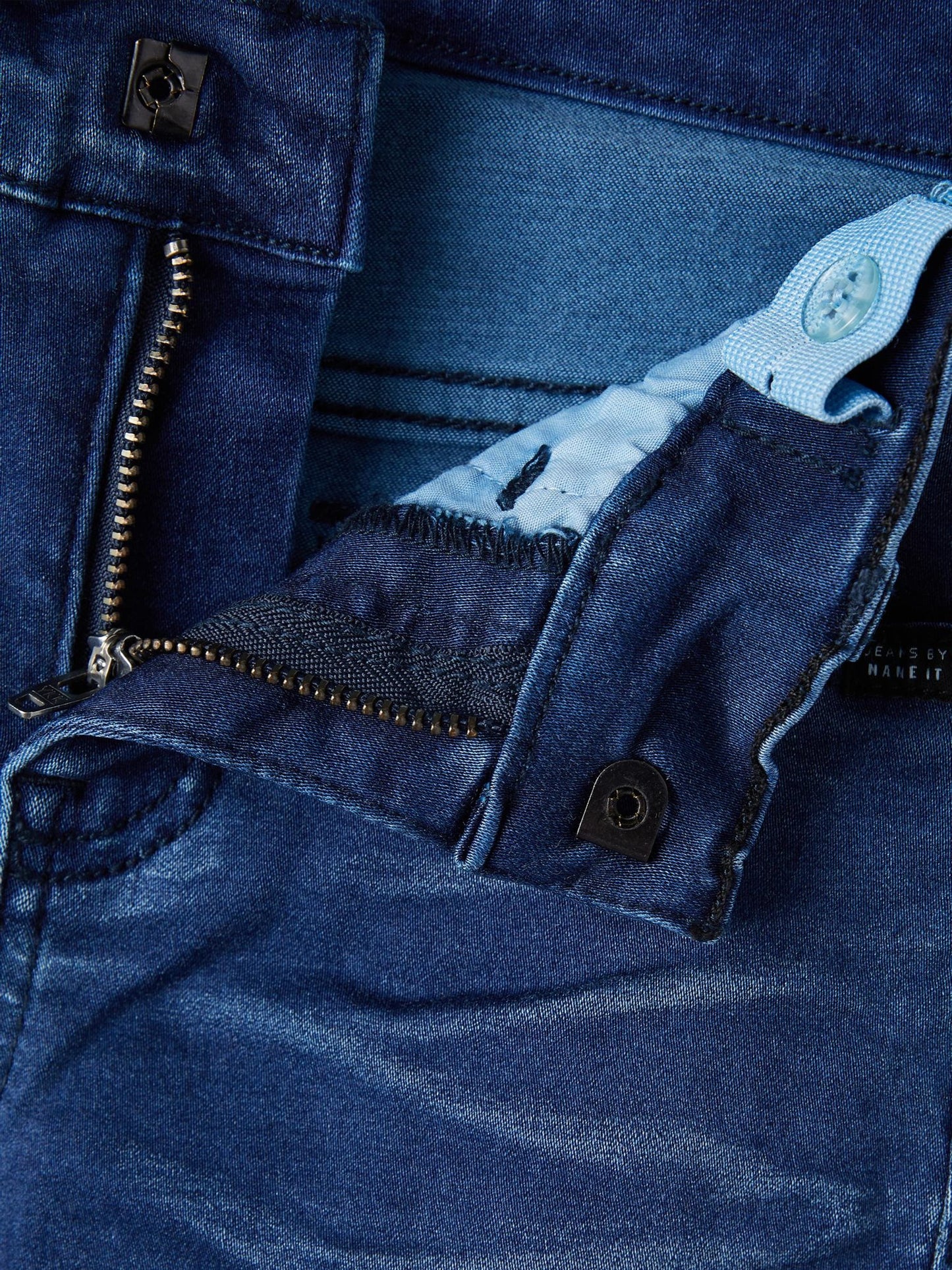 slim jeans