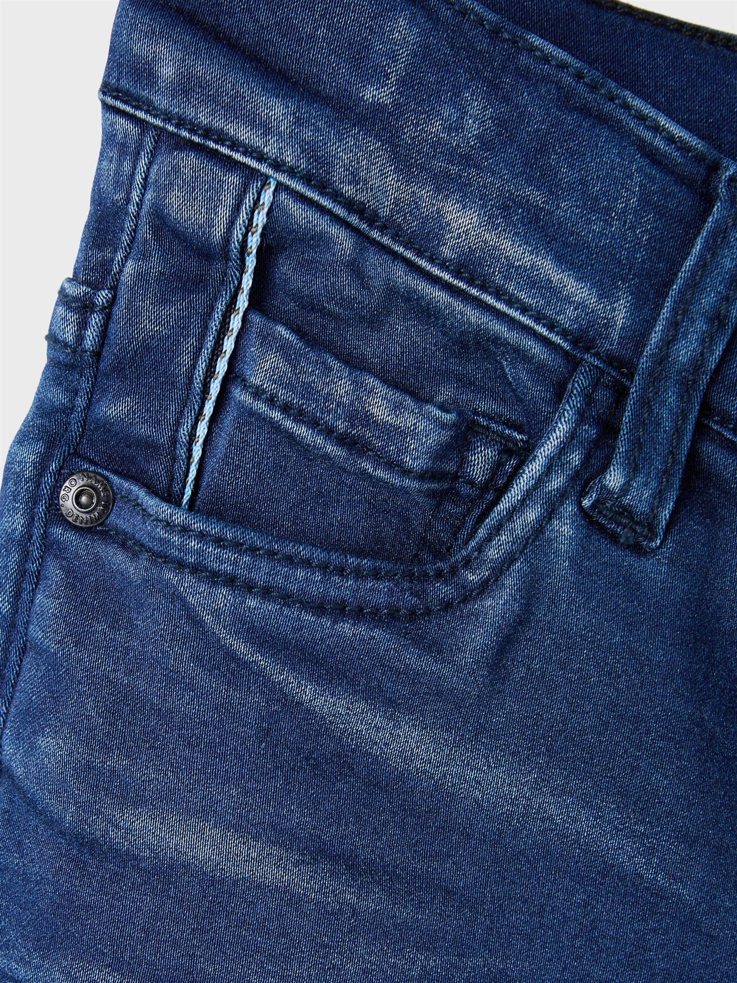 slim jeans
